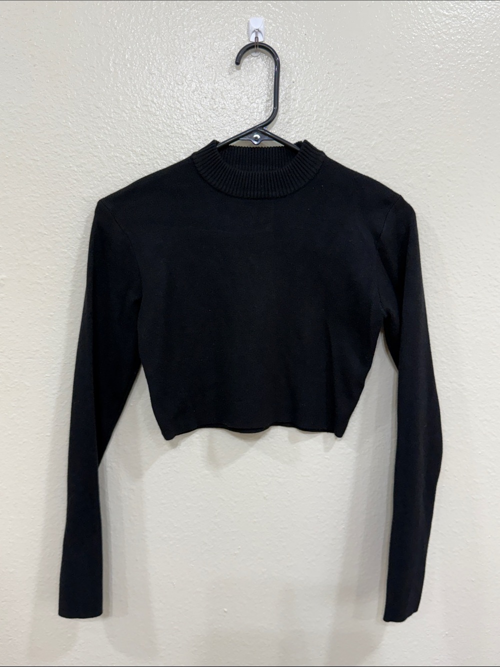 Altar'D State Black Cropped Mock-Neck Long Sleeve Top Women's Size Small